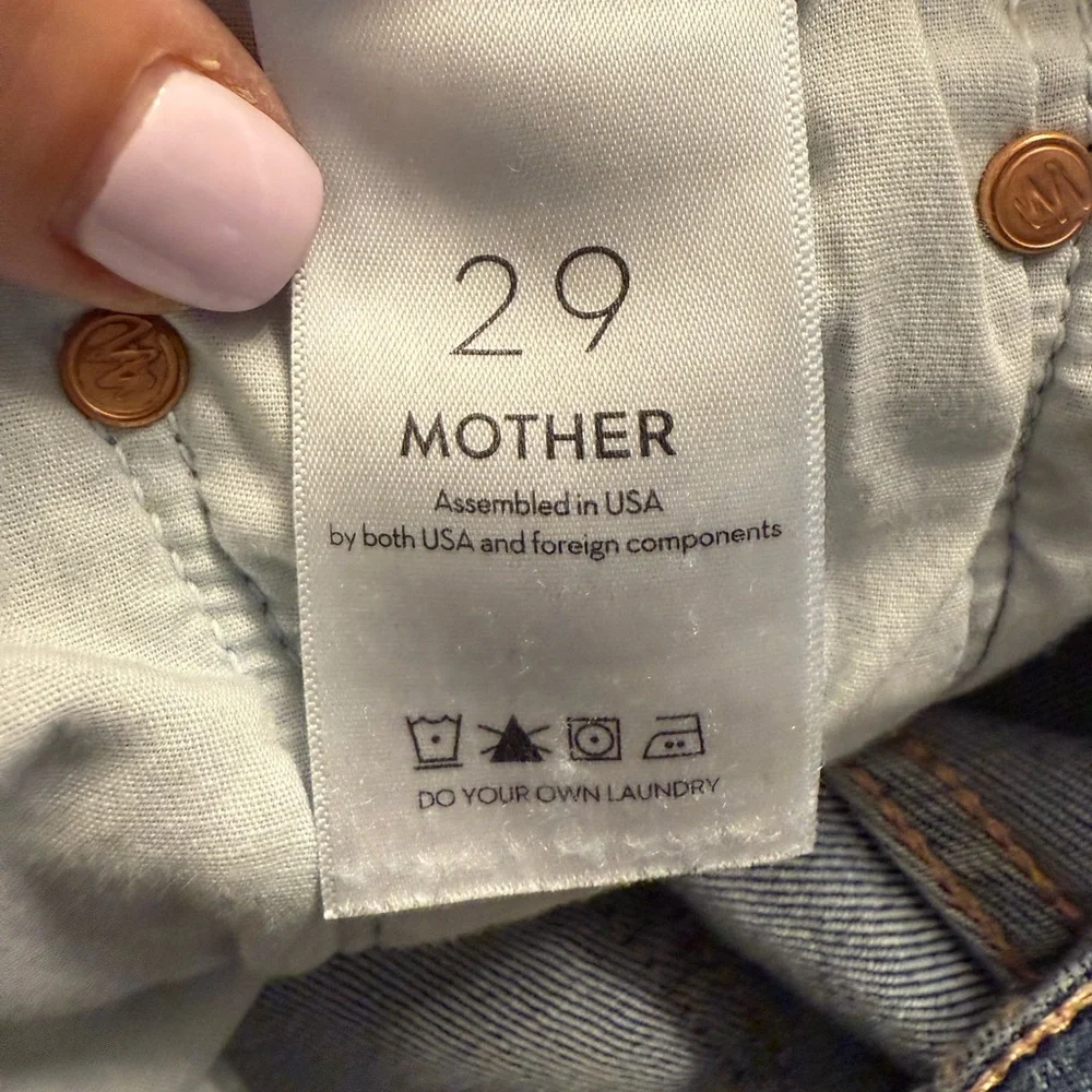 MOTHER The Insider Crop Step Fray Dark Blue Jeans